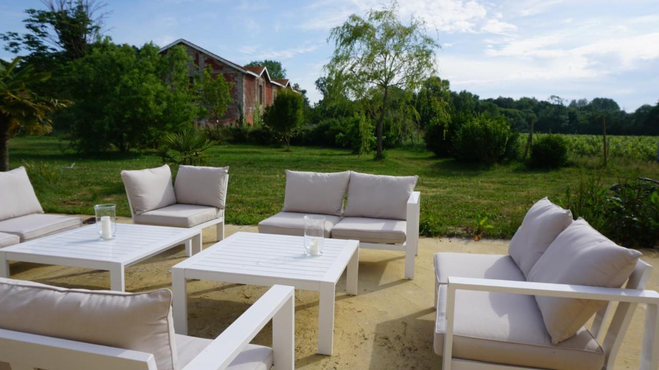 Chateau Bernon Maison D Hotes - Piscine Et Spa Queyrac Bagian luar foto