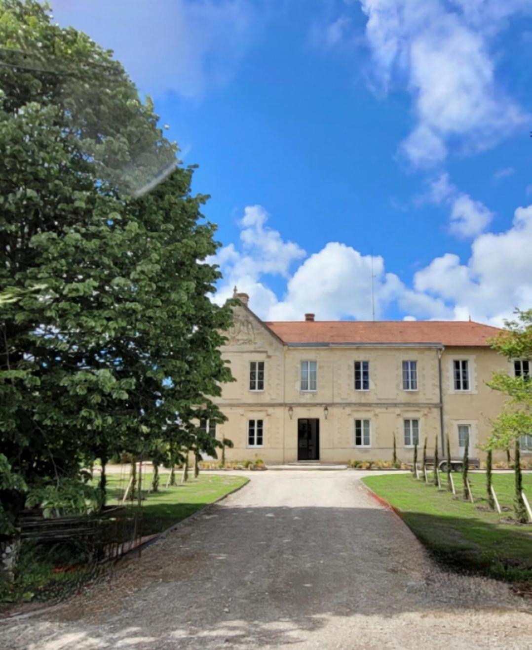 Chateau Bernon Maison D Hotes - Piscine Et Spa Queyrac Bagian luar foto